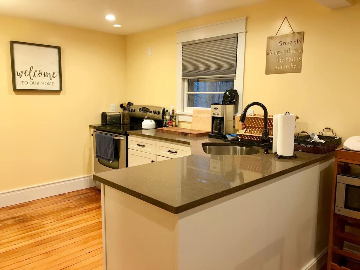 Newly Renovated 3BR Hudson Valley Home - thumb 2
