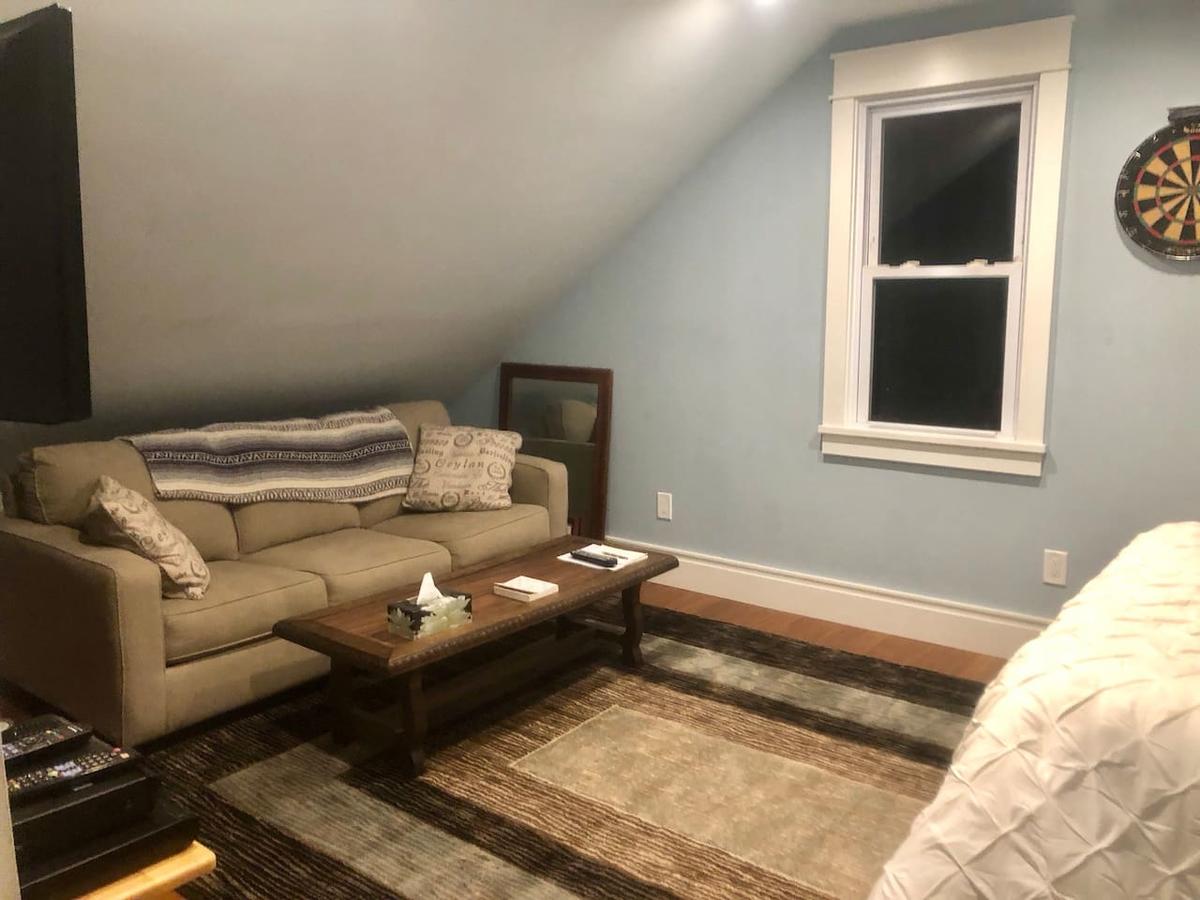 Newly Renovated 3BR Hudson Valley Home - thumb 23