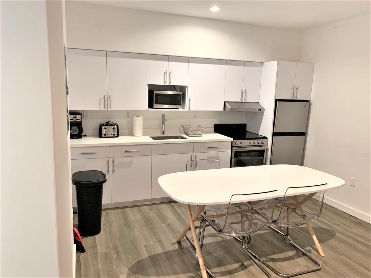 Chelsea South 30 Day Stays - thumb 3