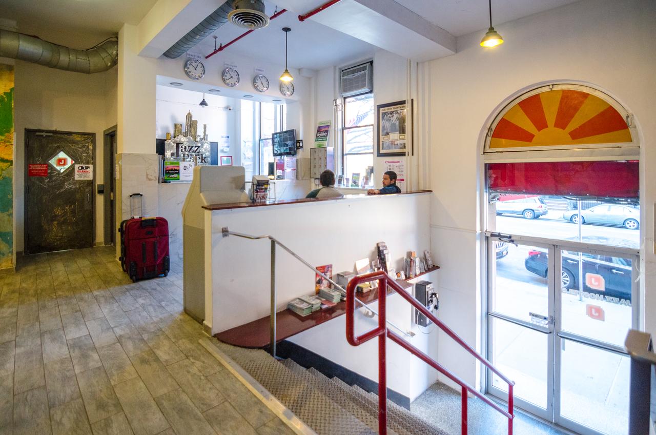 Jazz On The Park Youth Hostel - thumb 5