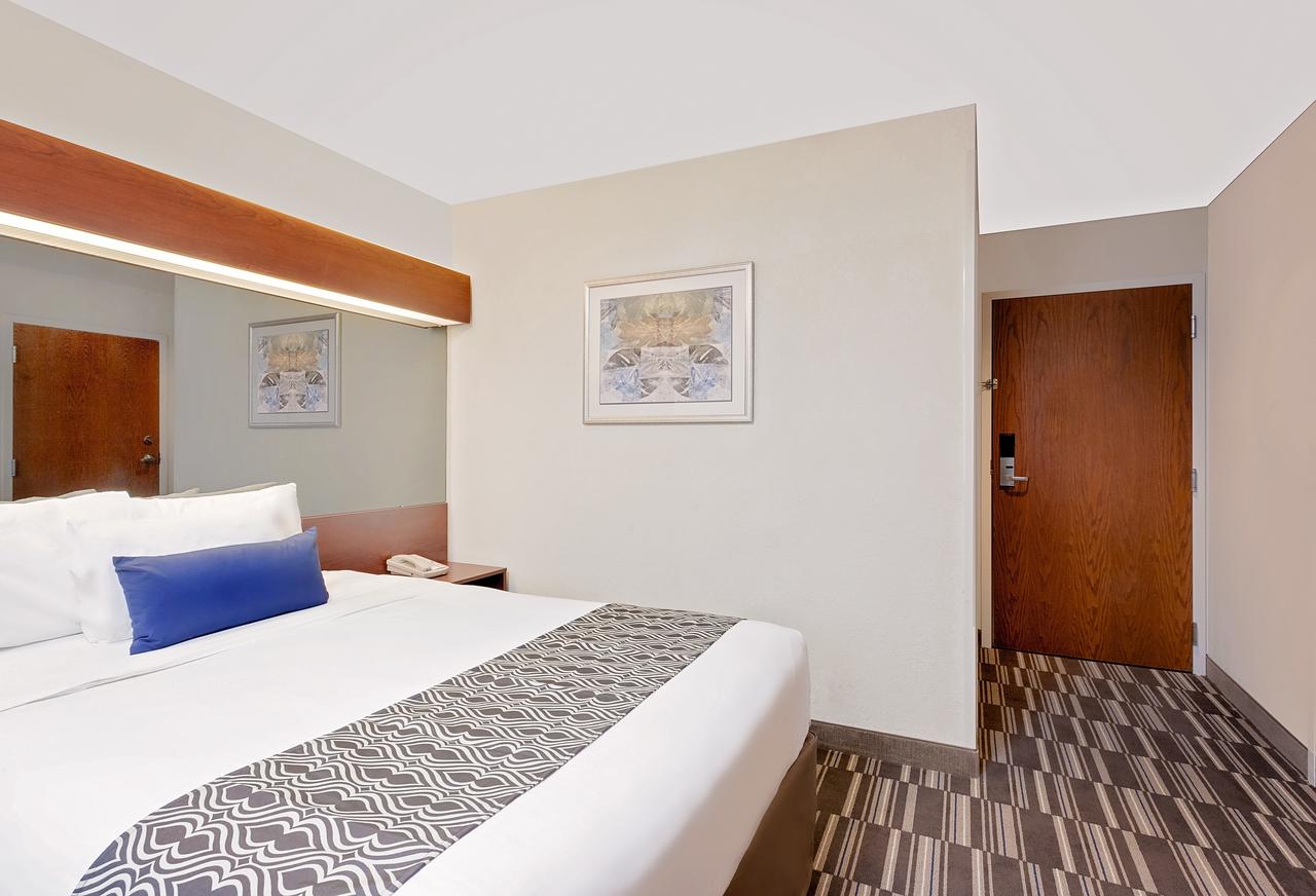 Microtel Inn & Suites By Wyndham Middletown - thumb 1