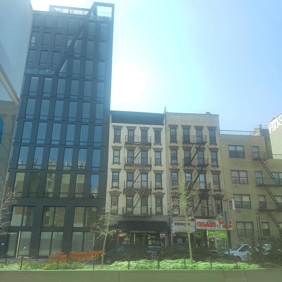 Suite East Side - Free Street Parking & Wifi - thumb 4