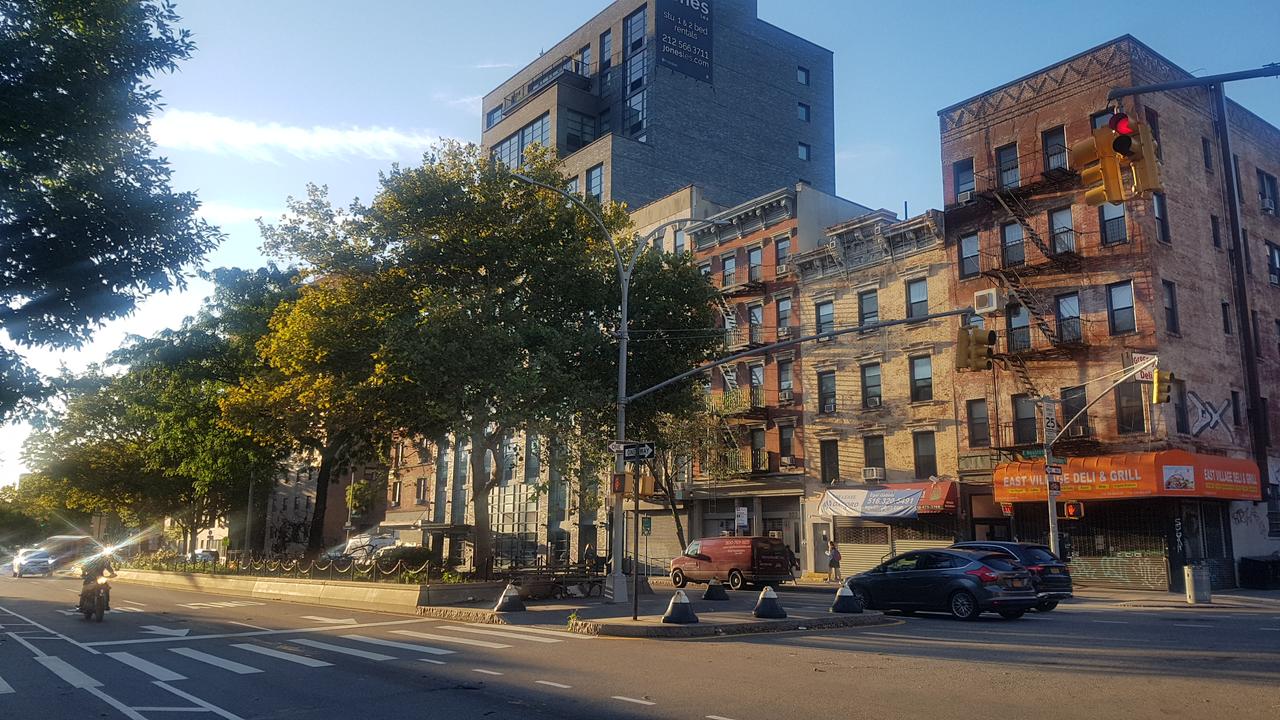 Suite East Side - Free Street Parking & Wifi - thumb 20