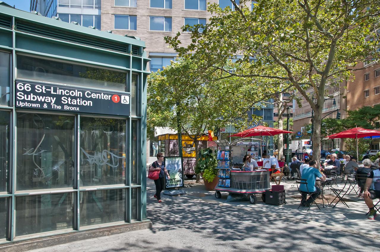 Three Bedroom Apartment With City View - Lincoln Center - thumb 32