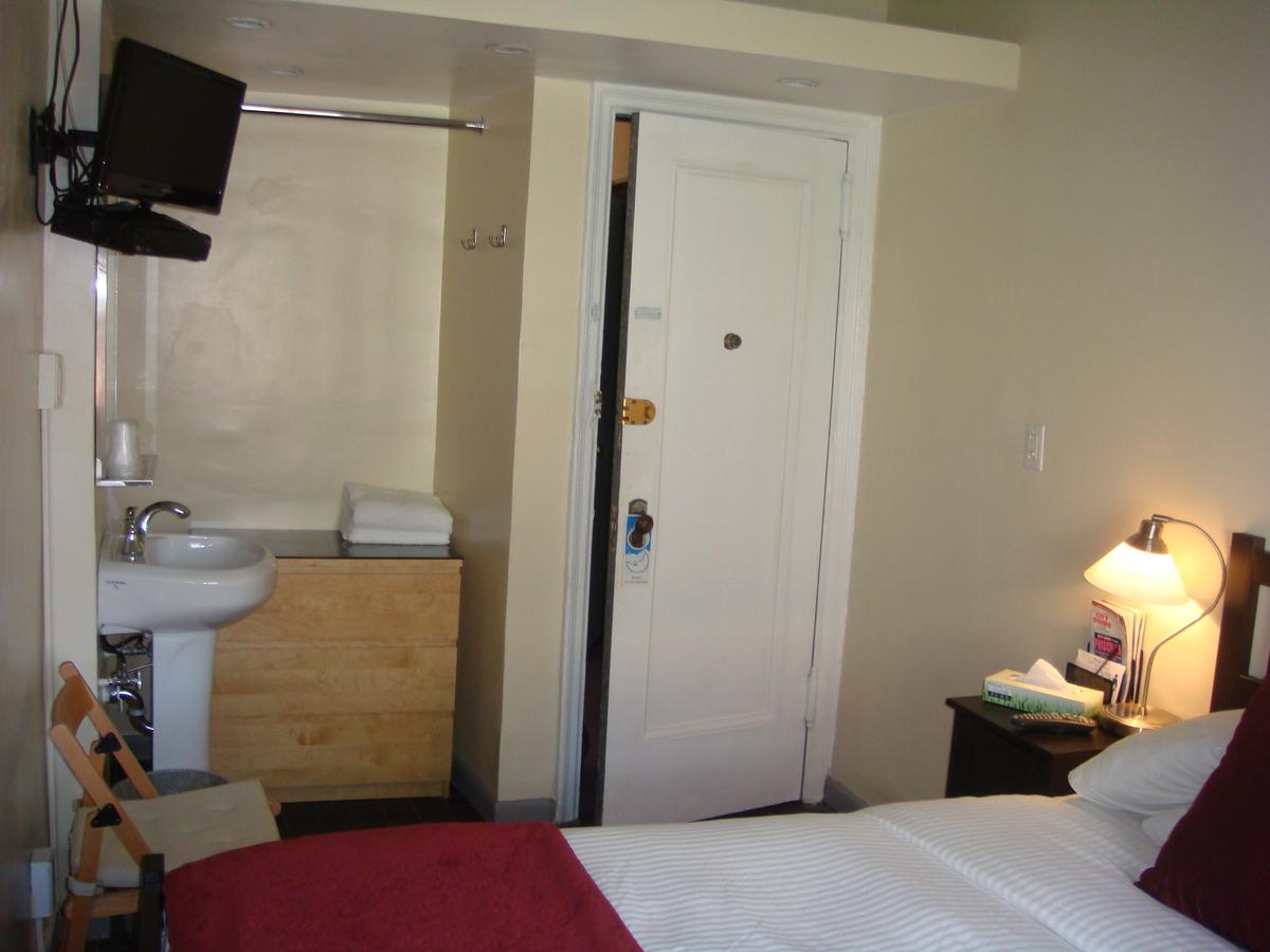 Colonial House Inn - thumb 16