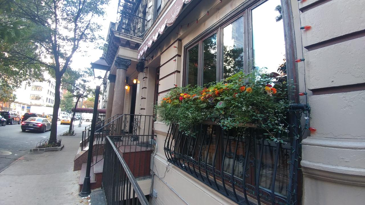 Midtown East Spacious Apartment - thumb 10