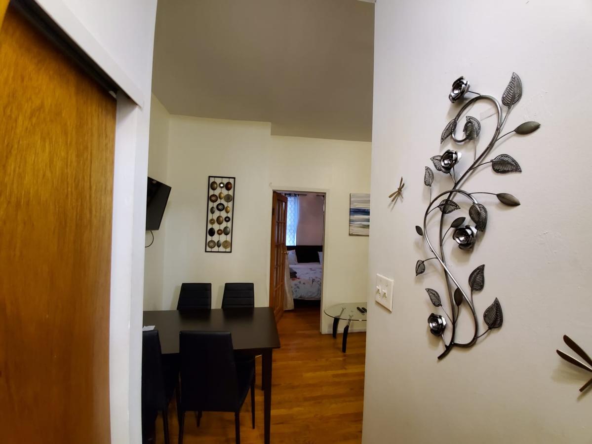 Midtown East Spacious Apartment - thumb 2