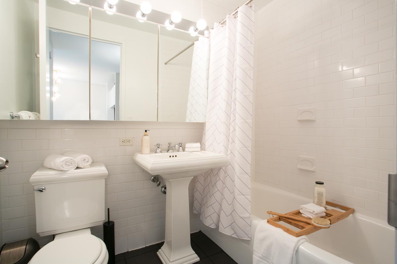 Spectacular Duplex 4 Bedroom 3 Bath Lincoln Center - thumb 14