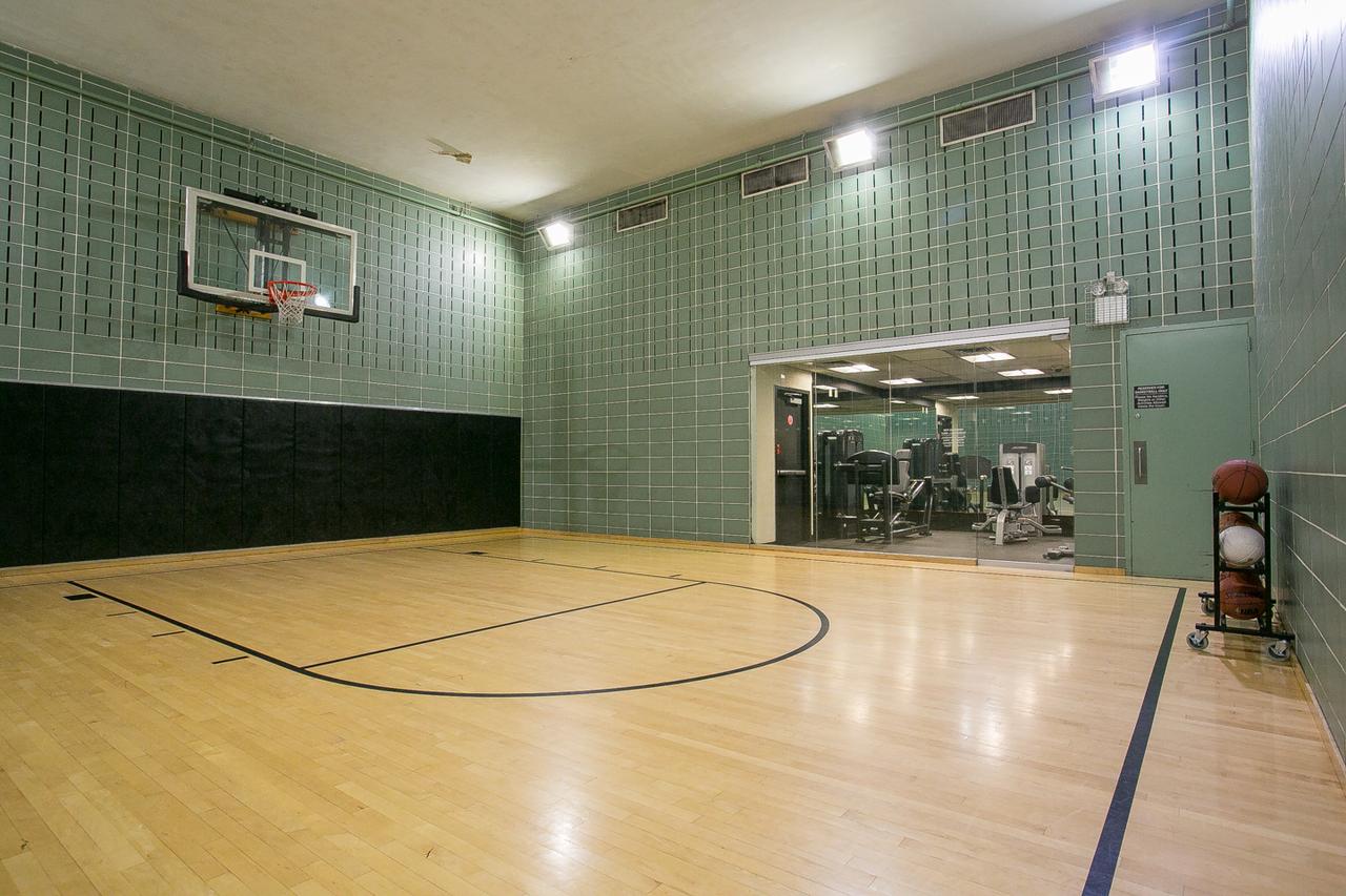Spectacular Duplex 4 Bedroom 3 Bath Lincoln Center - thumb 19