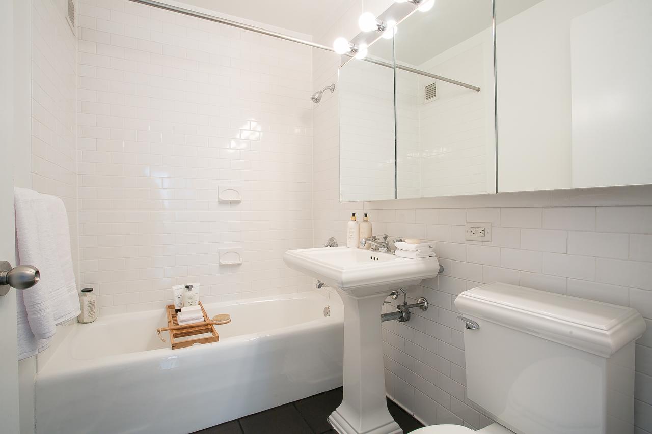 Spectacular Duplex 4 Bedroom 3 Bath Lincoln Center - thumb 38