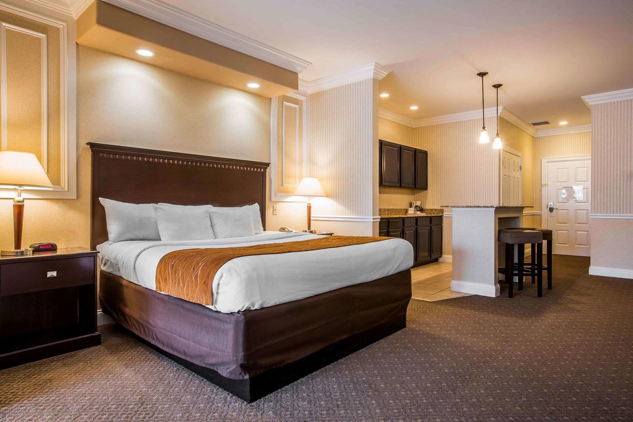 Comfort Inn & Suites Plattsburgh - Morrisonville - thumb 11