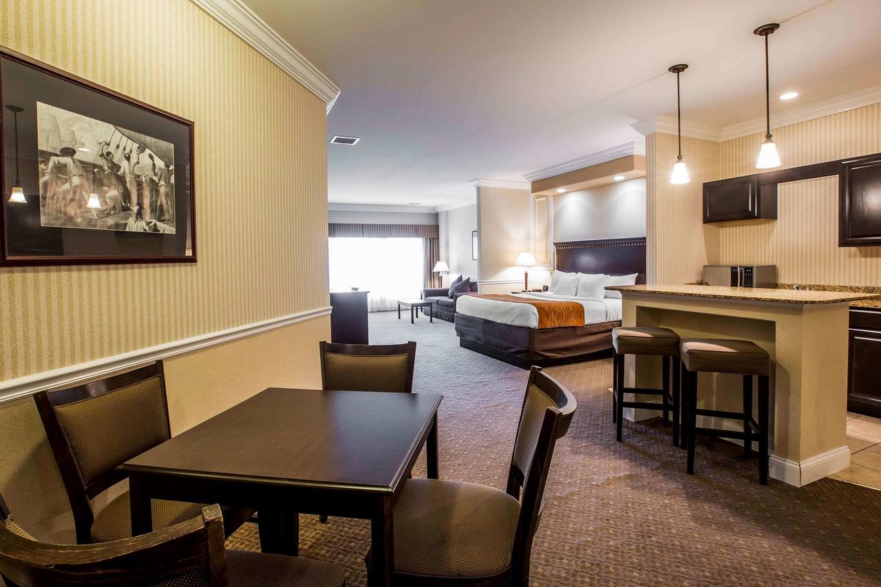 Comfort Inn & Suites Plattsburgh - Morrisonville - thumb 23