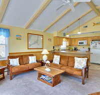 7055 - Henrys Hut - Accommodation New York
