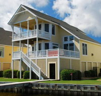 Sound Escape at Pirate's Cove Marina - Accommodation New York