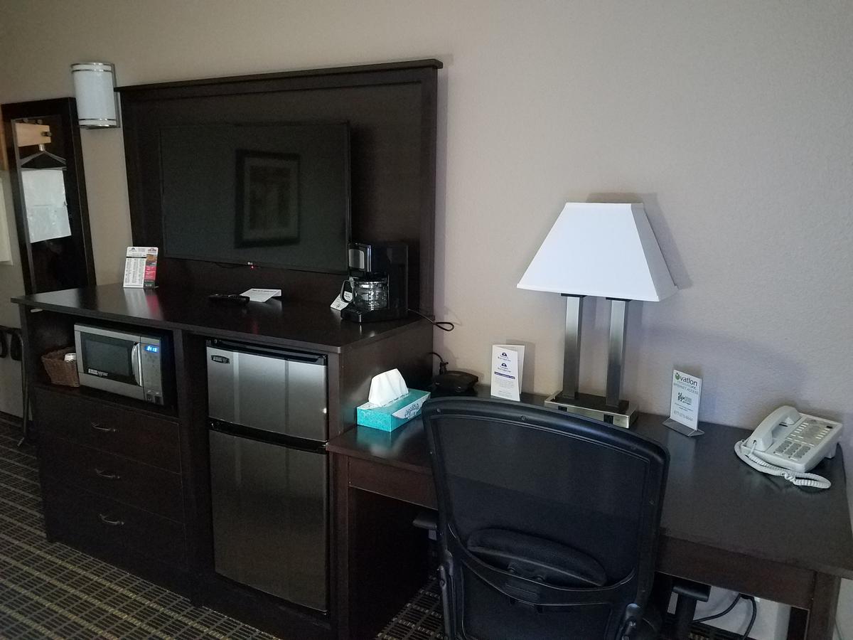 Americas Best Value Inn And Suites Bismarck - thumb 15