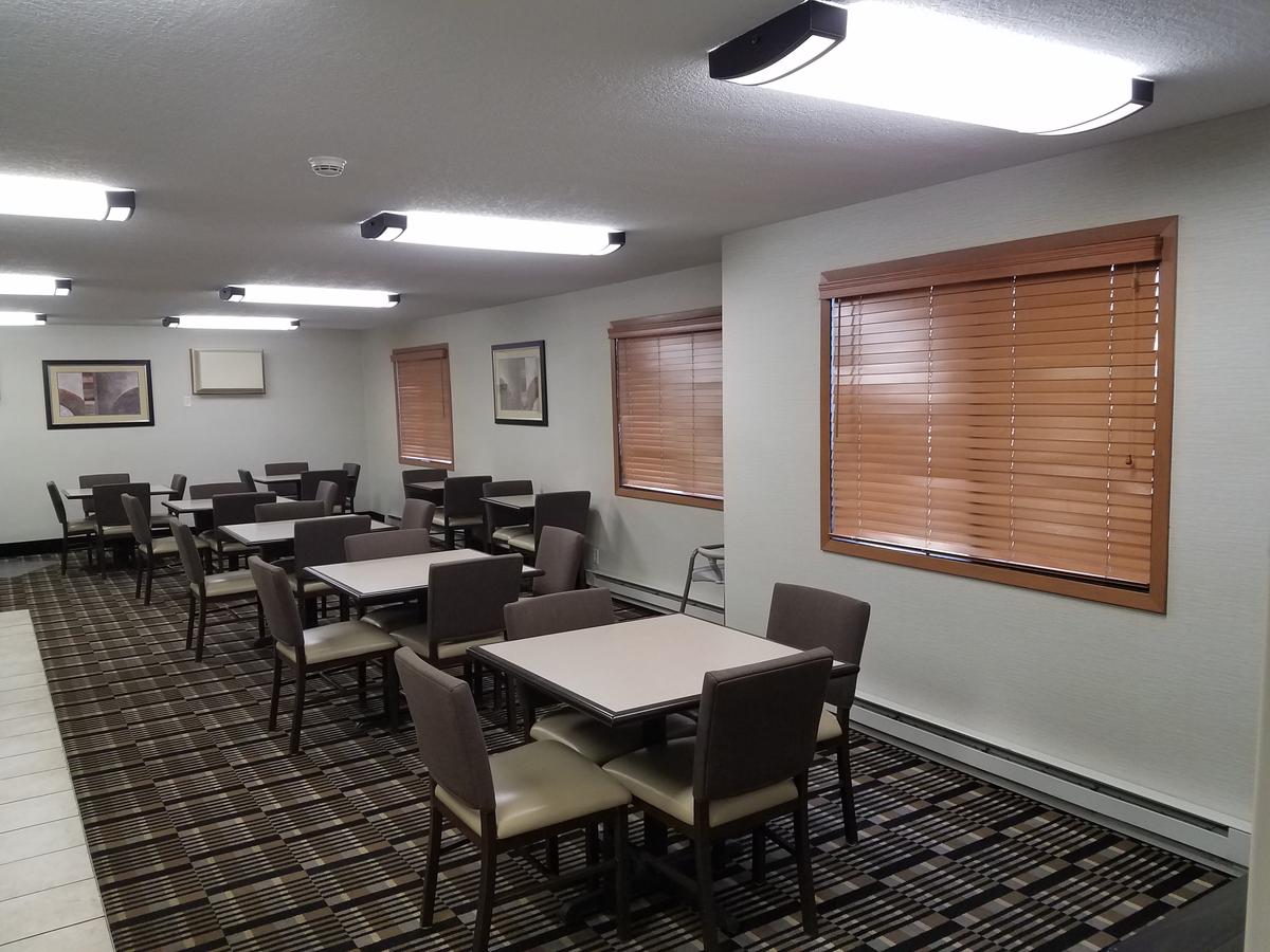 Americas Best Value Inn And Suites Bismarck - thumb 8