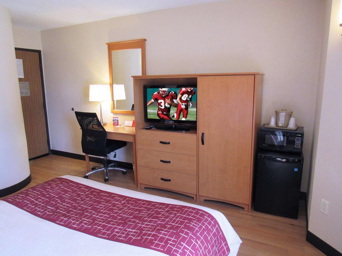 Red Roof Inn Fargo - I-94/Medical Center - thumb 8