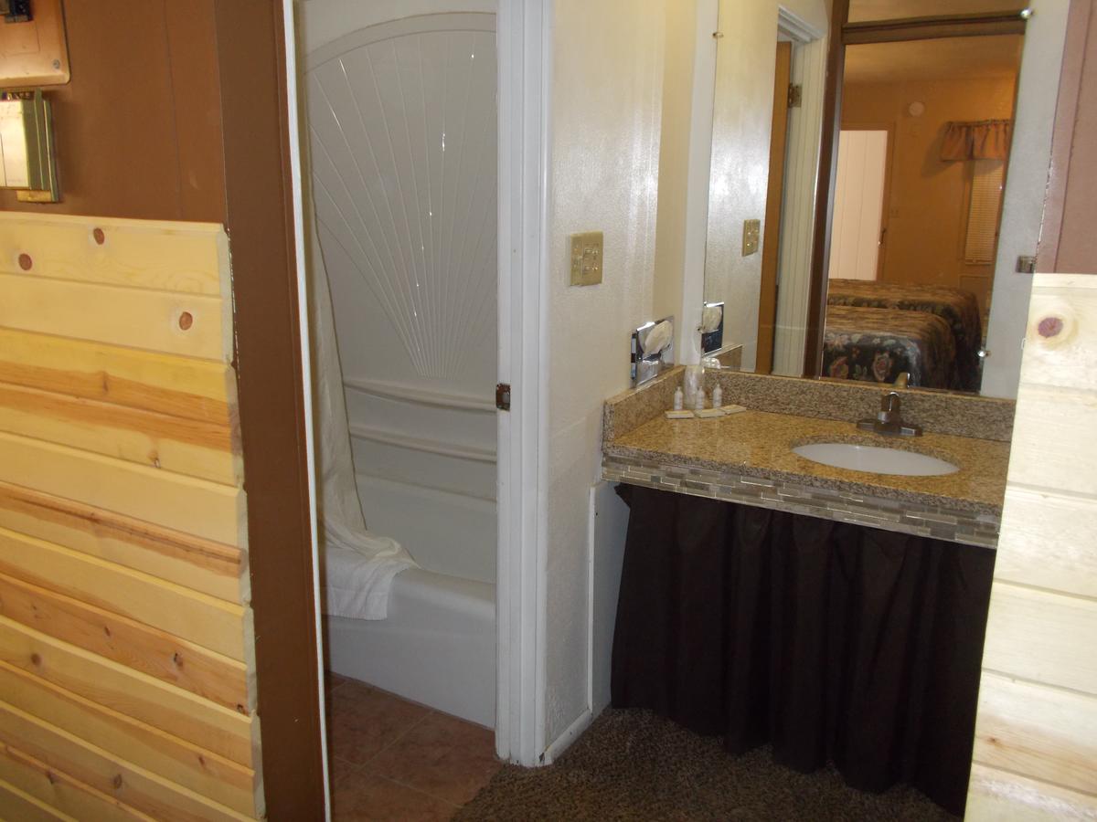 Two Rivers Inn - thumb 1