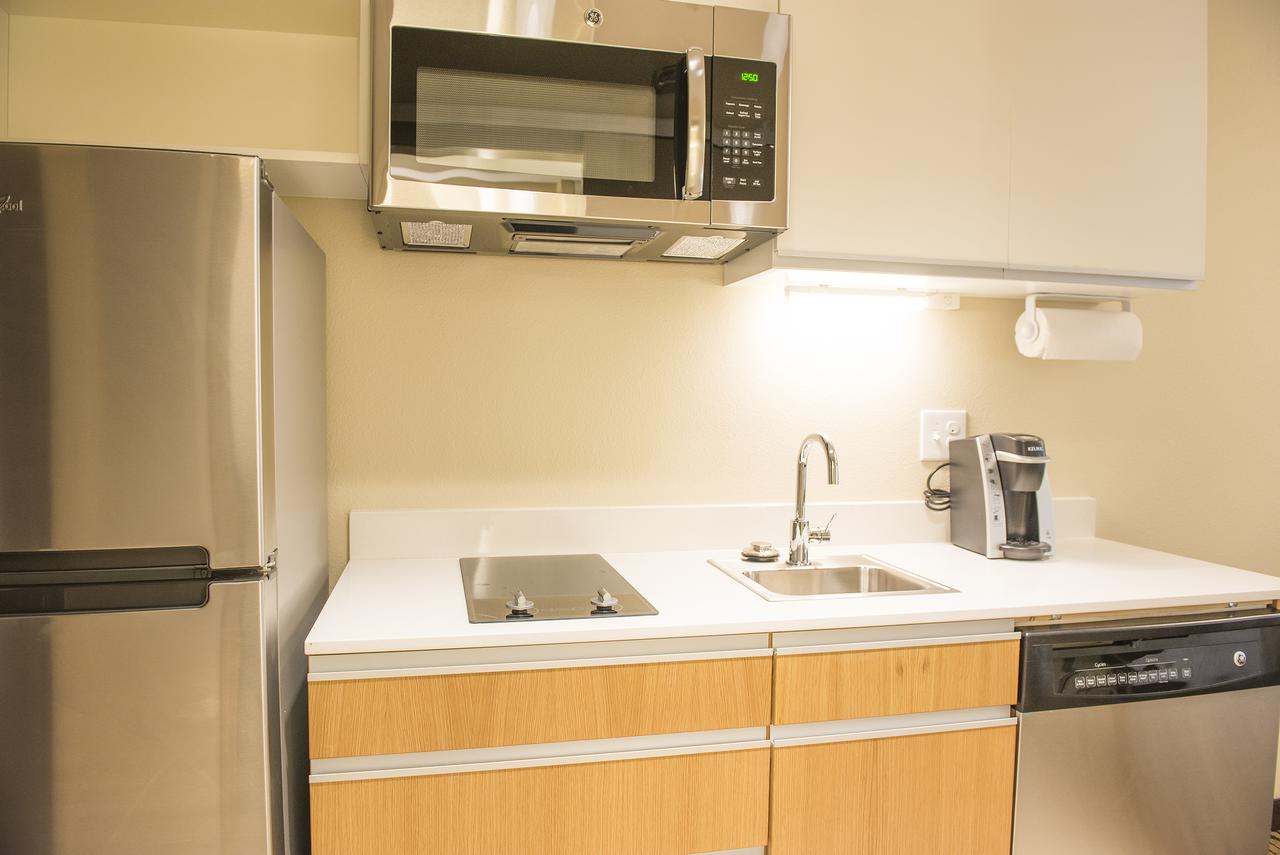 Hawthorn Suites By Wyndham Fargo - thumb 15