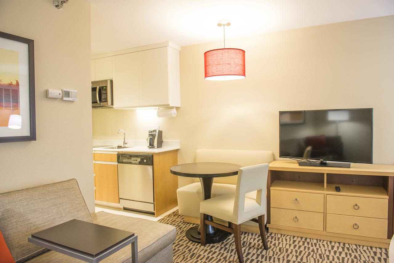 Hawthorn Suites By Wyndham Fargo - thumb 24