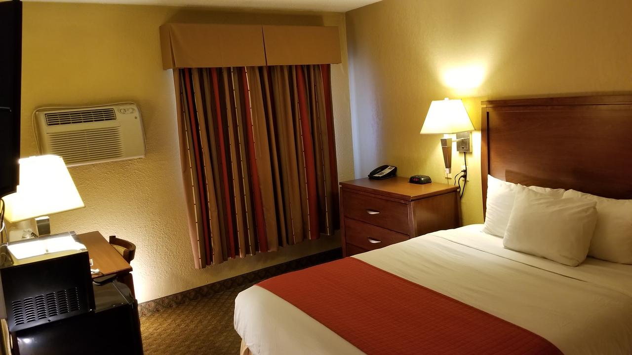 Red River Inn & Suites Fargo - thumb 9