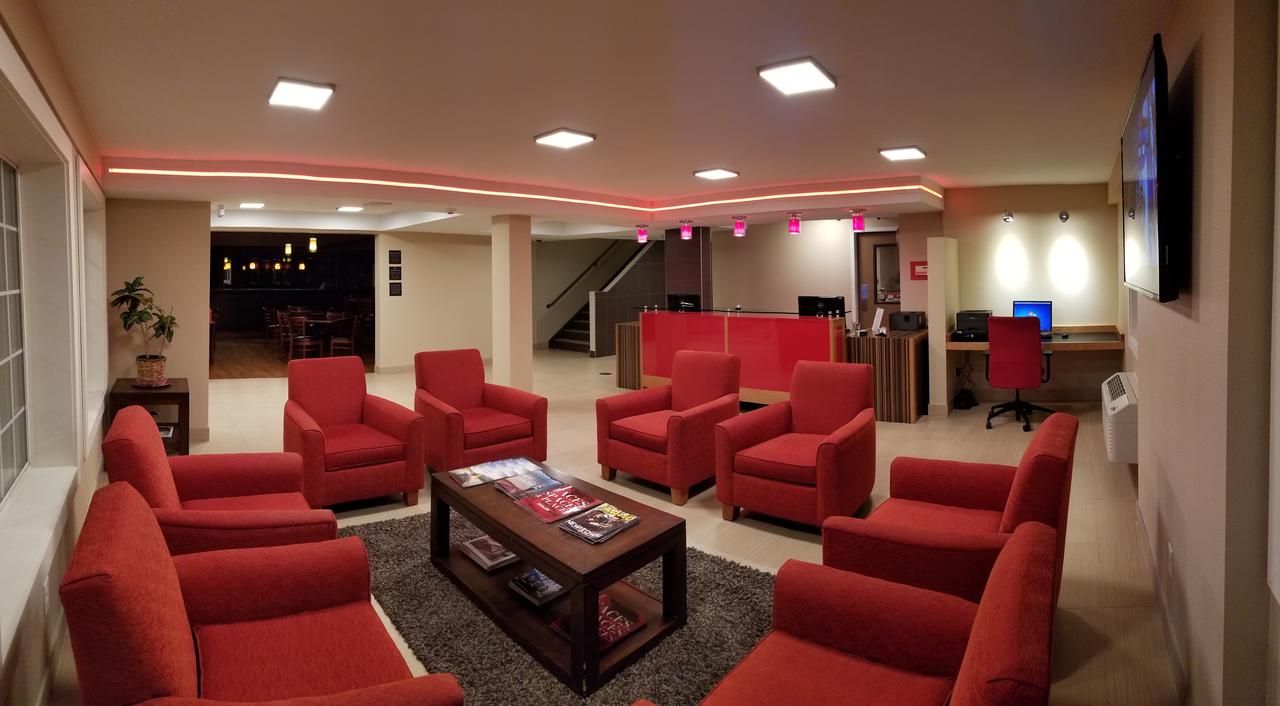 Red River Inn & Suites Fargo - thumb 2