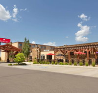 Ramada by Wyndham Fargo - Accommodation New York