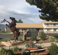 Broken Spur Inn  Steakhouse - Accommodation New York