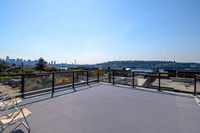 A-Seattle Urban Village- Orcas- Roof top view deck Accommodation New York