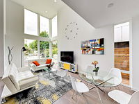 1106 C 14th Ave Townhouse Accommodation New York