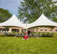 Howard Johnson Plaza by Wyndham Madison - Accommodation New York