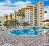 1 RESORT STYLE LIVING CLOSE TO ALL ATTRACTIONS-Tourist Central - Accommodation New York