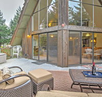 'Creekside Chalet' with Spa By Exclusive Irish Beach - Accommodation New York