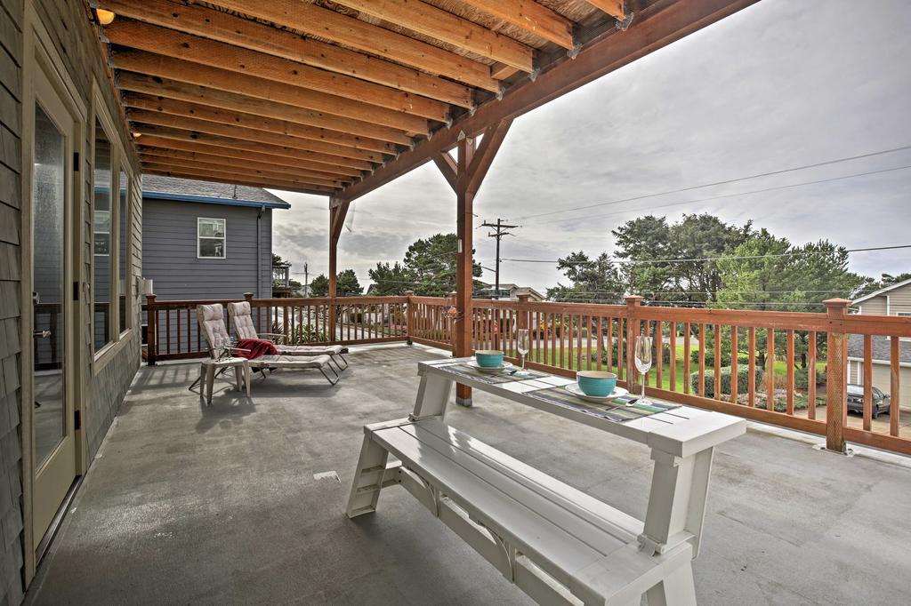 'Playa Del Happy' Coastal Home, Walk To Siletz Bay - thumb 2