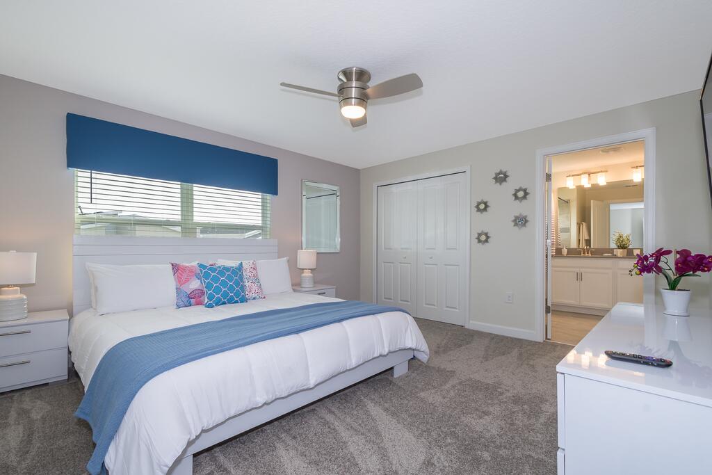 (AA460) Champions Gate Home 4/3 Private Pool & Free Waterpark - thumb 2