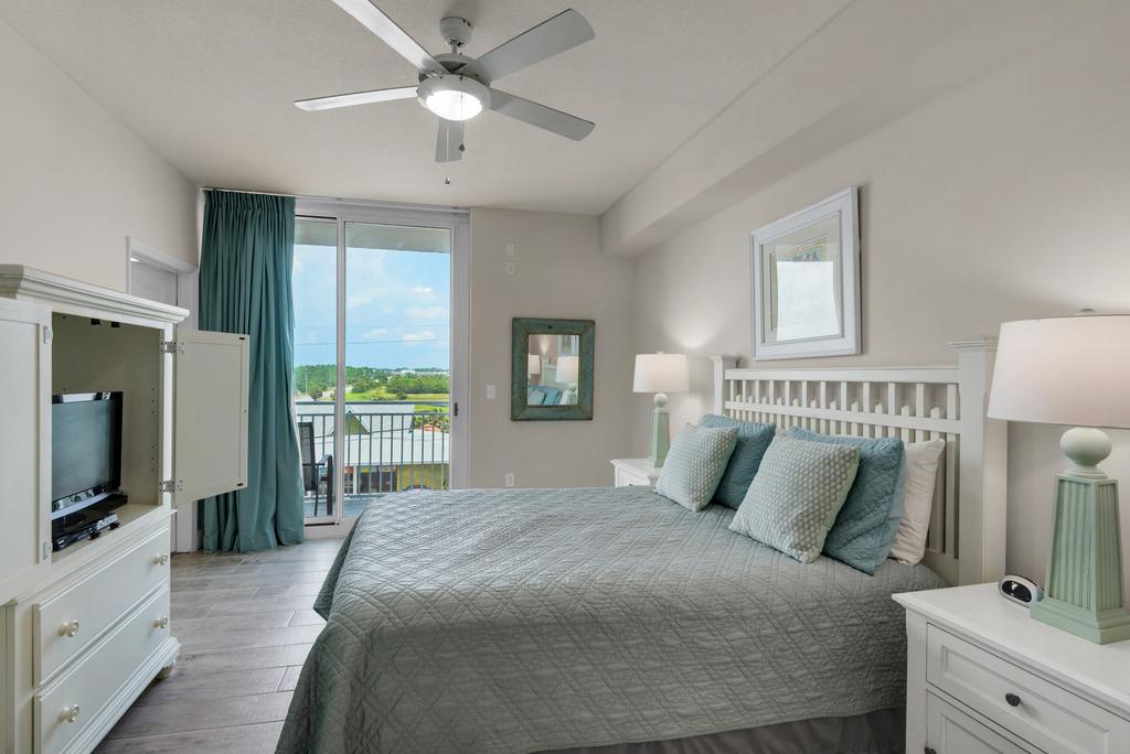 0411 - 2B/2 Bath With Bunks. - Totally Renovated, New Carpet, Furniture, Art; - thumb 2