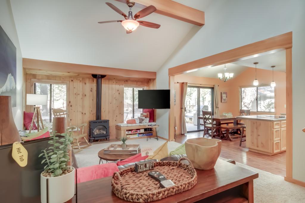 11 Lark Lane - thumb 0