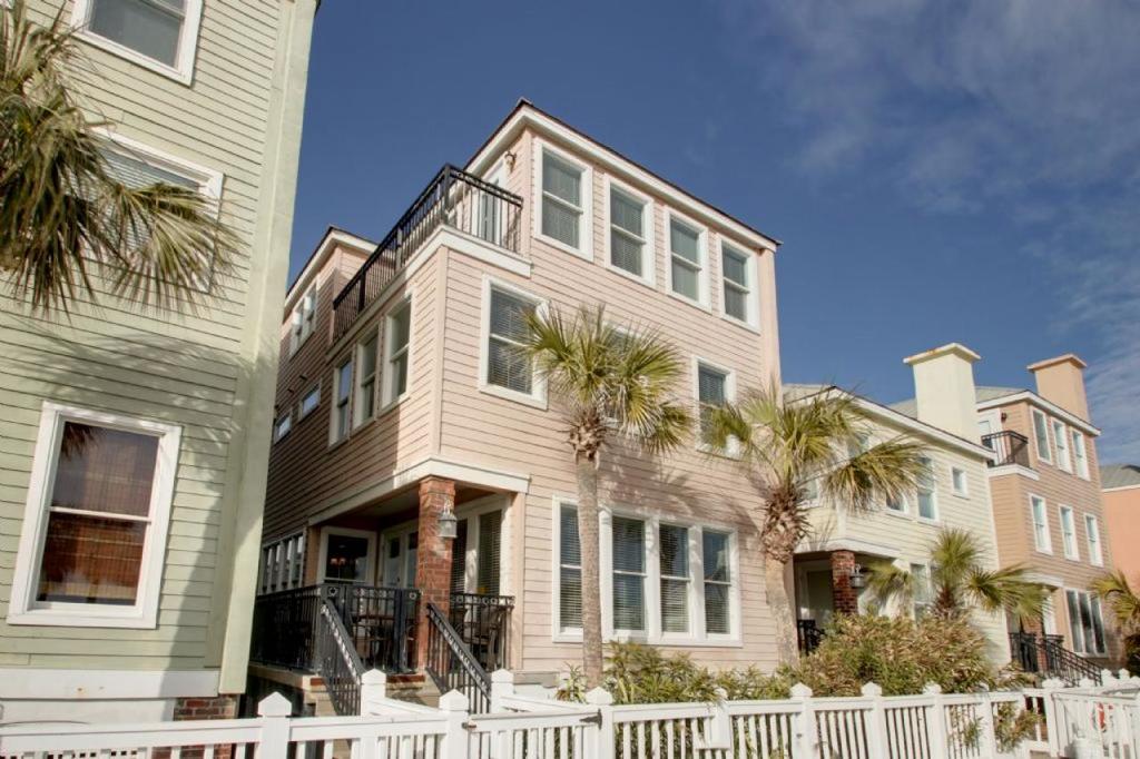 110 Grand Pavilion - thumb 2