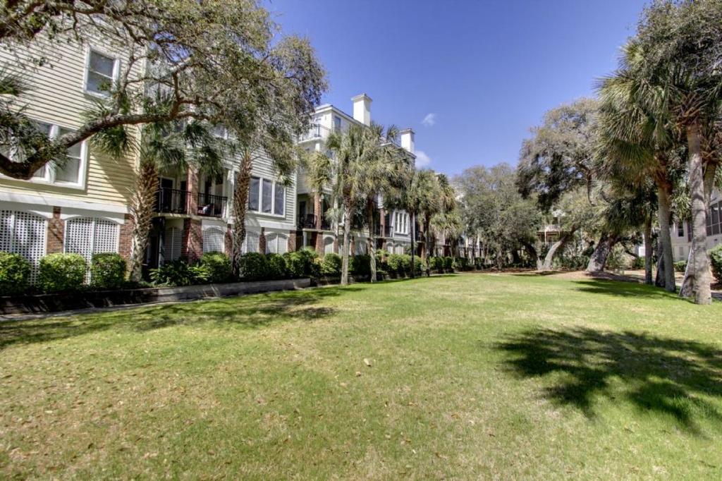 136 Grand Pavilion - thumb 3