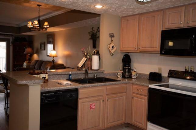 1502 Golf View Towers Happy Time Bear - thumb 0