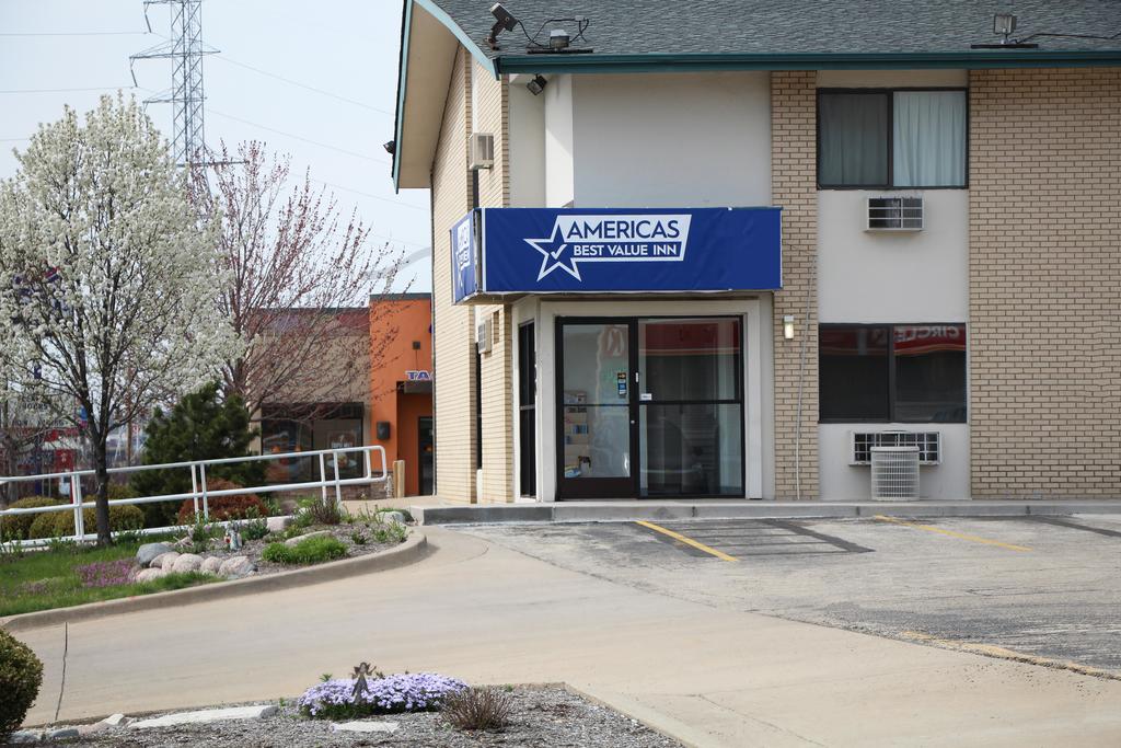 Americas Best Value Inn East Peoria - thumb 0