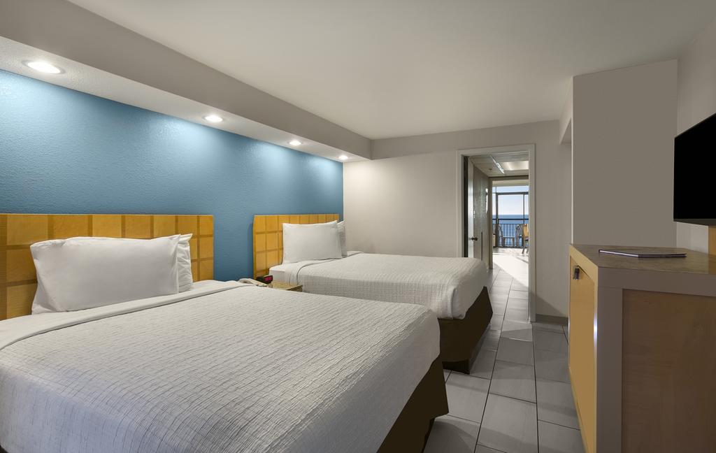 Captain's Quarters Resort - thumb 3