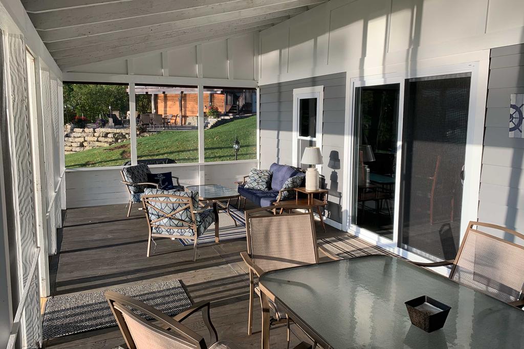 Lakefront Home - Paddleboards, Kayaks, Firepit, Etc - thumb 1