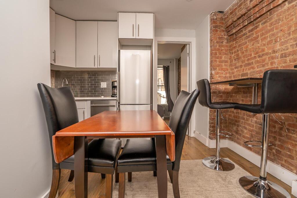 Little Italy Manhattan 30 Day Rentals - thumb 0