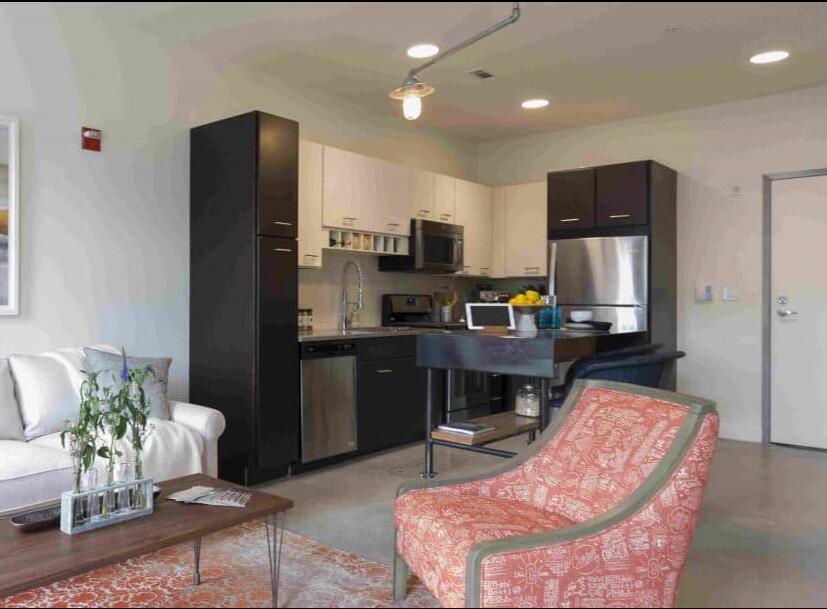 Memorial Fountain 30 Day Rental - thumb 3