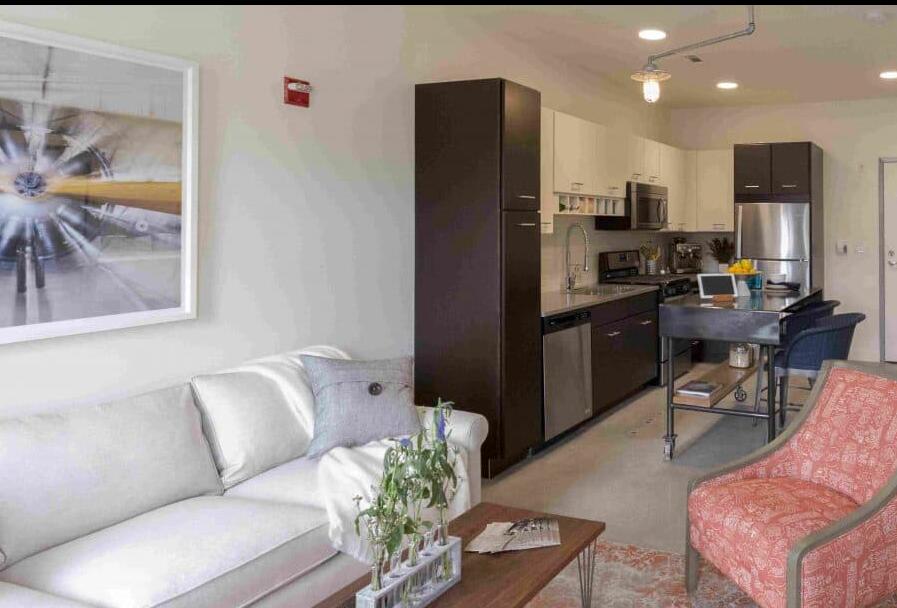 Memorial Fountain 30 Day Rental - thumb 2