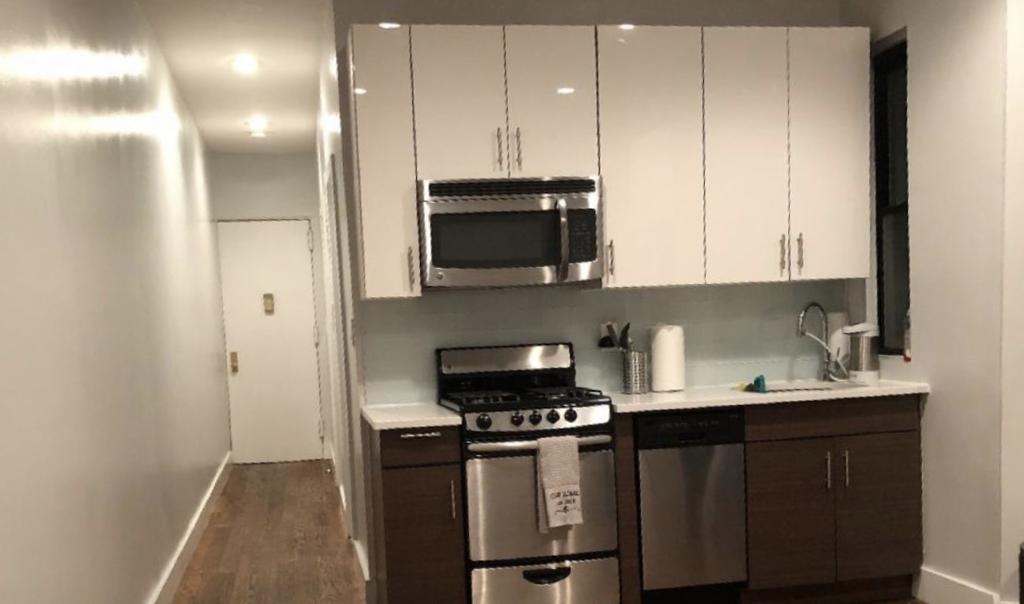 Private Room, Renewed Apartment, 3 Min From Express A Train - thumb 0