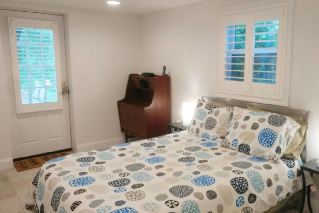 Pvt Studio With Full Bath & Sauna. 24/7 Self Check-in. - thumb 3