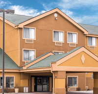 Quality Inn  Suites Bethany - Accommodation New York