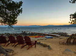 Red Wolf Lakeside Lodge